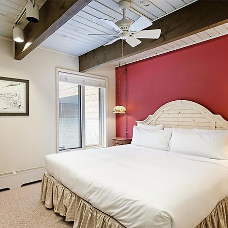 Chateau Dumont Unit 2, Condo With Central, Downtown Location Аспън Екстериор снимка